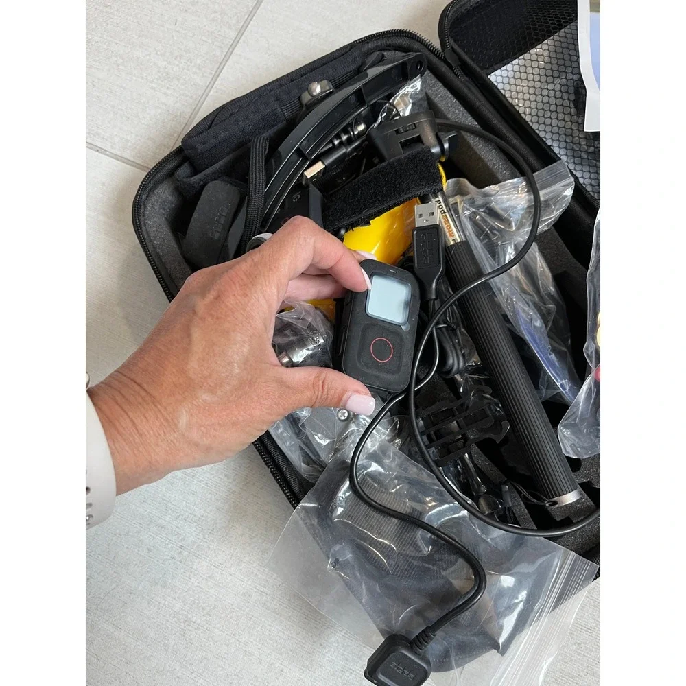 Action Camera Accessory Kit with Hard Carrying Case for GoPro Hero SJCAM APEMAN